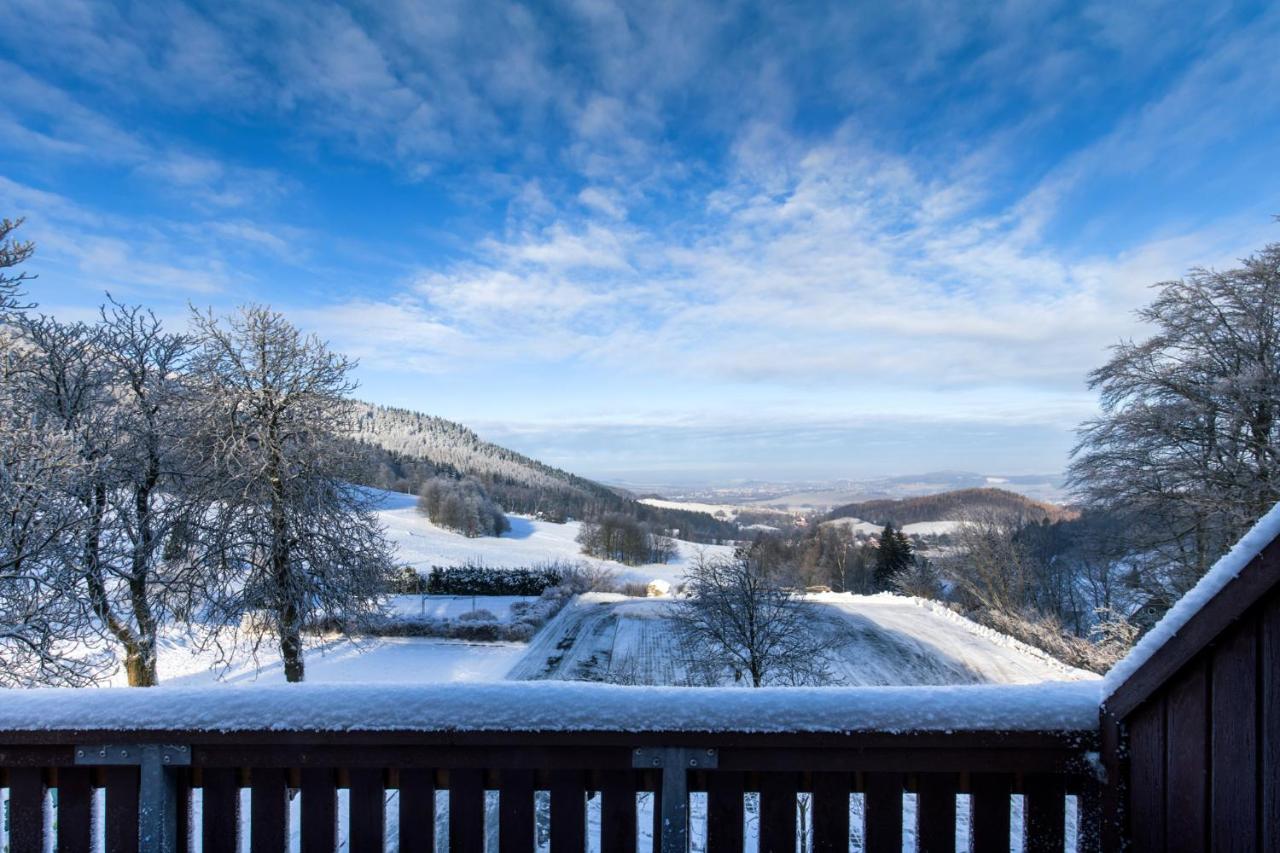 Hotel Ruebezahlbaude à Großschönau Extérieur photo